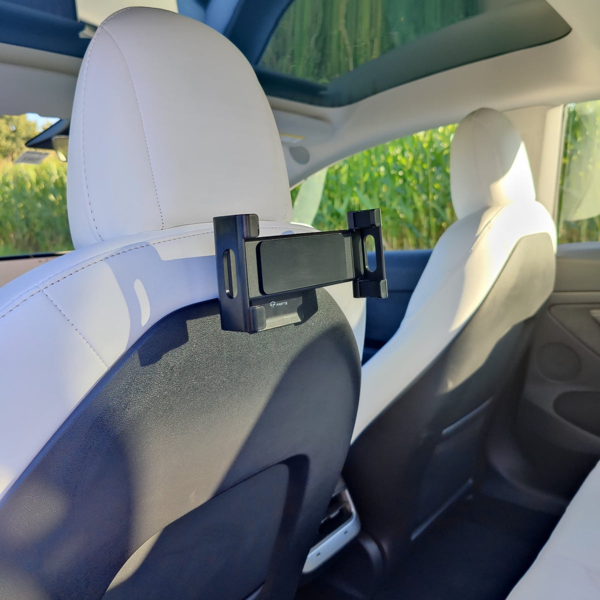 Tesla screen mount for rear seats