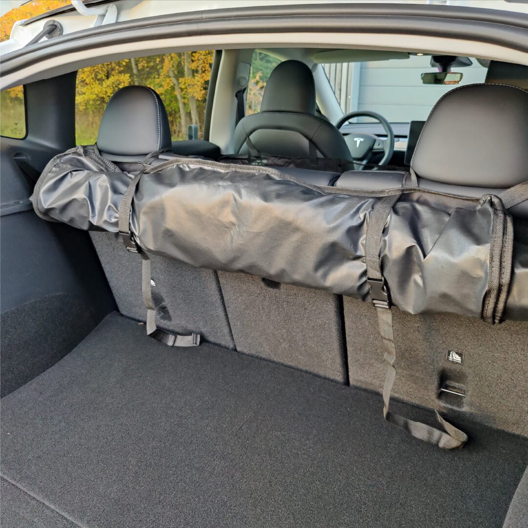 Use these dog accessories for the Tesla Model Y – Tesla Ausstatter
